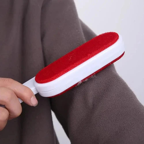 Accessoire pour Chihuahua - Brosse rouge pour ramasser les poils β parfaite pour votre petit chien ou chat - vue de cotΓ©