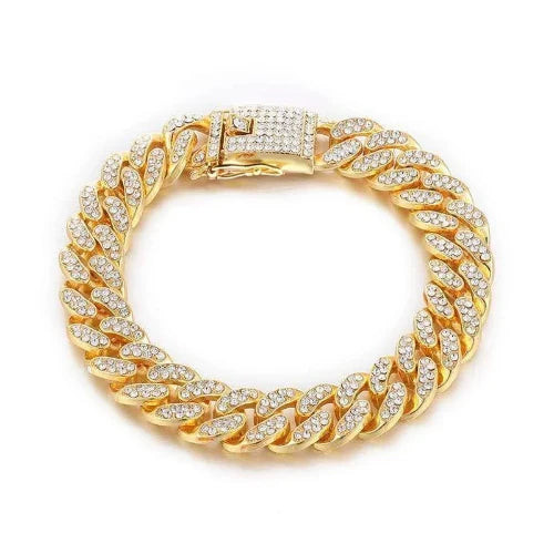 Collier pour Chihuahua doré avec strass sur les maillons. Tendance, pour offrir confort et sécurité à votre petit chien ou chat