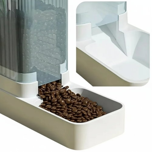 Distributeur automatique dβeau ou de croquettes . Grande capacitΓ©. Convient Γ tous les petits chiens et les chats. Vendue sur la boutique Mon Petit Chihuahua.