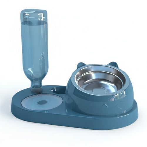 Gamelle double avec bol incliné pour les croquettes et réservoir d’eau. Convient à tous les petits chiens et les chats. Vendue sur la boutique Mon Petit Chihuahua. Couleur bleu