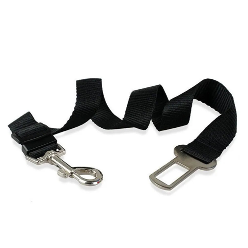Harnais : Ceinture noire pour attacher votre petit chien lors de vos trajets en voiture. Convient à tous les véhicules. S’adapte aux petits chiens, chihuahuas, ou aux chats.