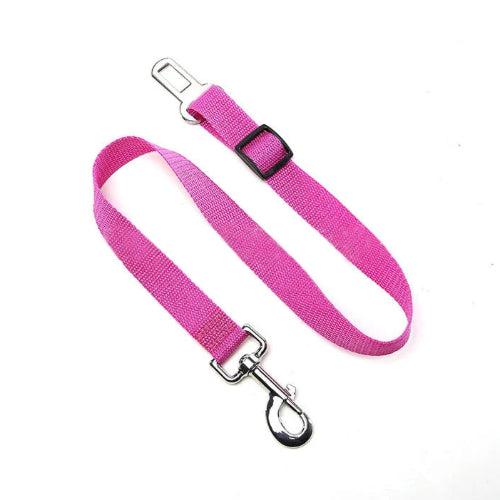 Harnais : Ceinture rose pour attacher votre petit chien lors de vos trajets en voiture. Convient à tous les véhicules. S’adapte aux petits chiens, chihuahuas, ou aux chats.