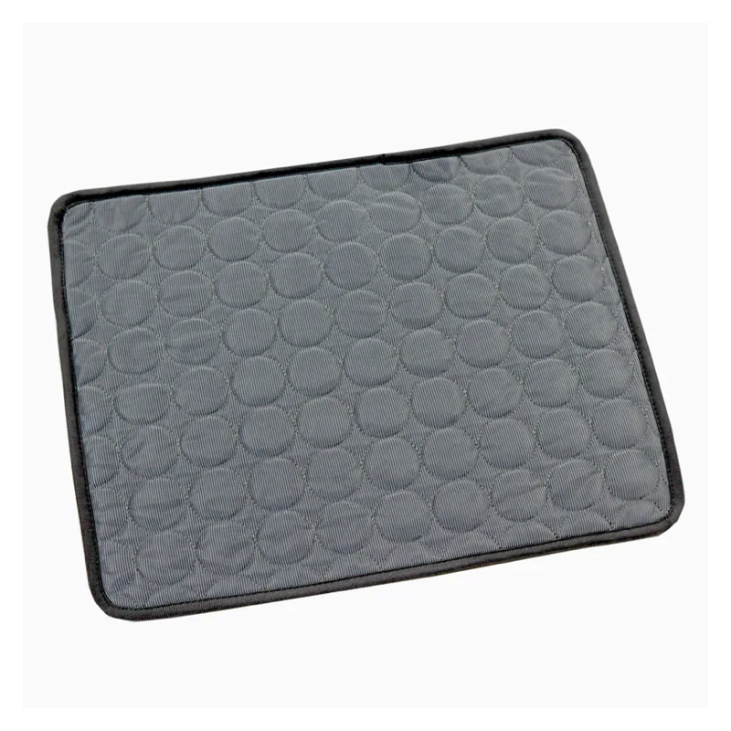 Tapis rafraîchissant pour les petits chiens. Couleur gris foncé. Pratique pour les chaleurs, convient aux petits chiens, chihuahuas, ou aux chats. Vendu dans la boutique « Mon Petit Chihuahua »