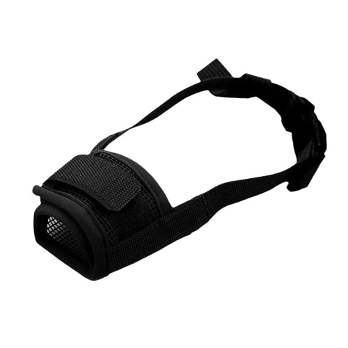 Muselière de Protection en tissu noir. Parfait pour éduquer votre petit chien. Ajustable et anti aboiements. Convient aux chihuahuas, ou aux chats. Vendu dans la boutique « Mon Petit Chihuahua »