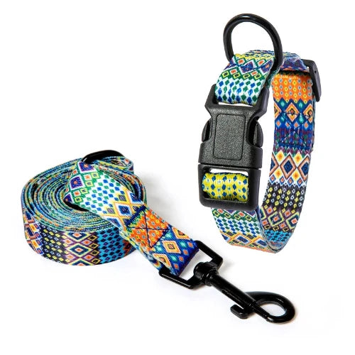 Collier pour Chihuahua en tissu motifs colorés et une laisse. Tendance, pour offrir confort et sécurité à votre petit chien ou chat