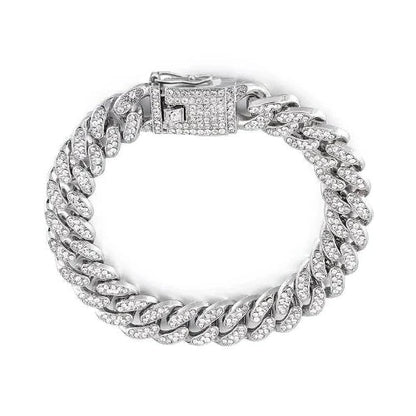 Collier pour Chihuahua argenté avec diamants pour offrir confort et sécurité à votre petit chien ou chat