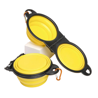 Gamelle double de voyage, pliable en silicone. Adaptée aux promenades. Convient à tous les petits chiens et les chats. Vendue sur la boutique Mon Petit Chihuahua. Couleur jaune