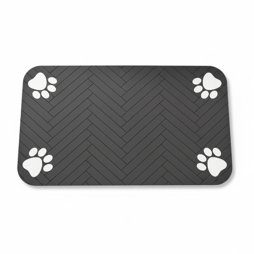 Tapis absorbant rectangulaire pour poser les gamelles de croquettes ou d’eau. Convient à tous les petits chiens et les chats. Vendue sur la boutique Mon Petit Chihuahua. Couleur noir