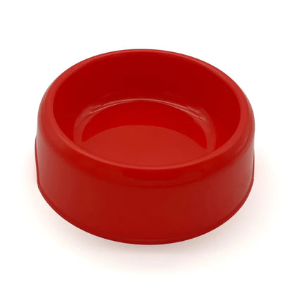 Gamelle simple en plastique résistant, couleur rouge. Adaptée aux petits chiens et aux chats. Vendue sur la boutique Mon Petit Chihuahua. 