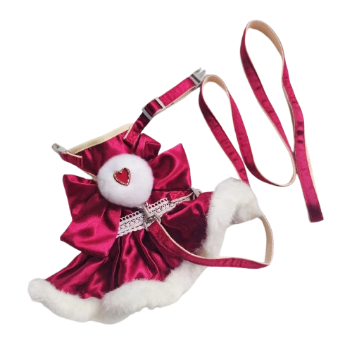 Harnais pour chiens en forme de Robe de princesse fuchsia avec sa laisse assortie. Confortable, convient aux petits chiens, chihuahuas, ou aux chats. Vendu dans la boutique « Mon Petit Chihuahua »