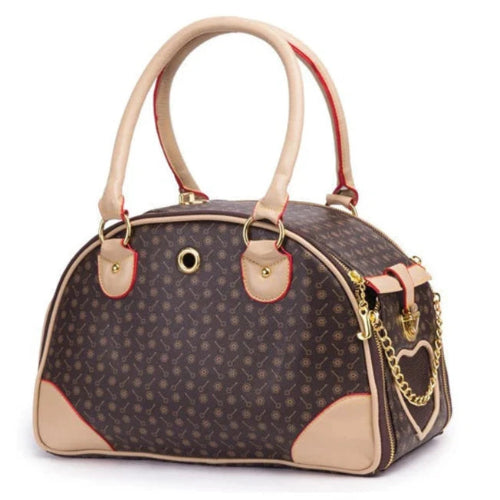 Sac bandoulière de luxe Louis Vuitton marron pour transporter votre Chihuahua - pour emmener partout votre petit chien ou chat