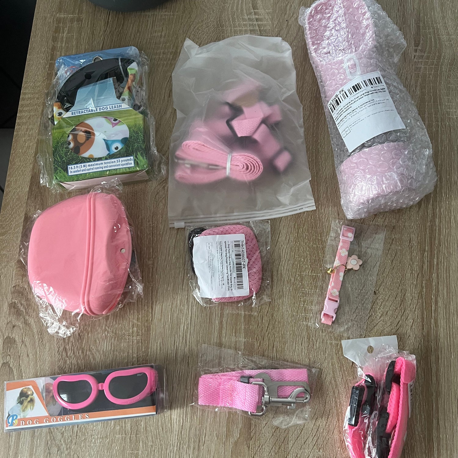 Avis client de la boutique Mon Petit Chihuahua specialisee pour les petits chiens : commande tout en rose